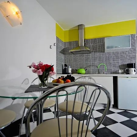 Apartment Apartman Kiwi