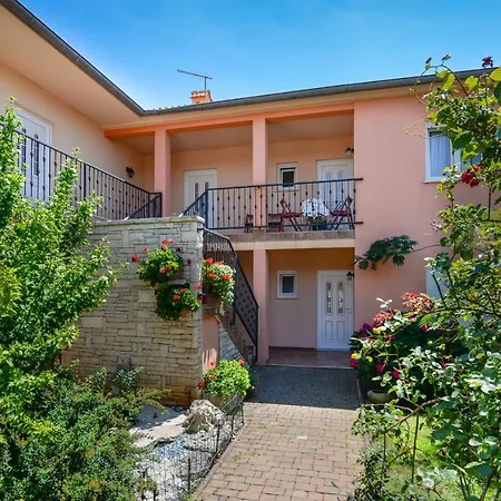 Apartment Apartman Kiwi Medulin